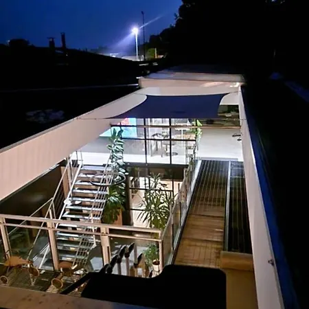 Проживание в семье Loft Sky View And Rooftop Hochfelden